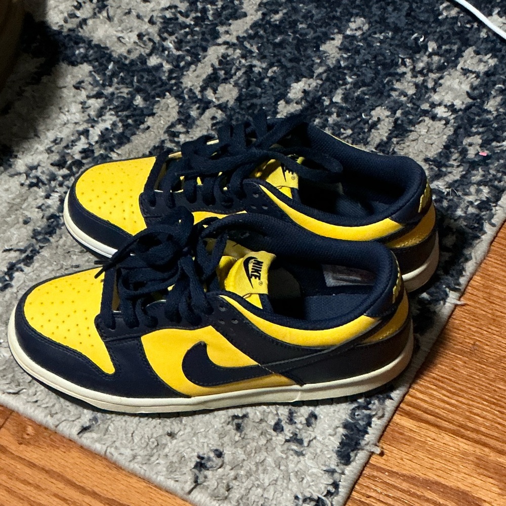 Nike Kids Navy and Yellow Sneakers